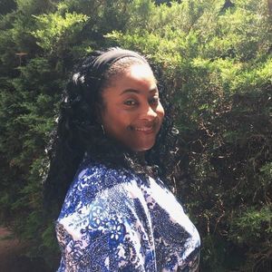 Meet your Posher, Kelli